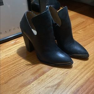 House of Harlow 1960 bootie